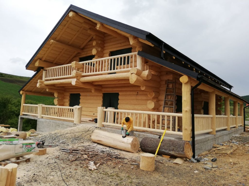 Poiana Construct House: Case din Lemn Rotund